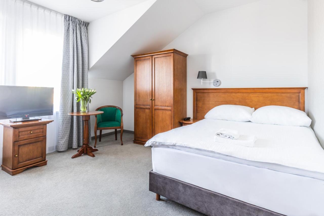 Pod Zlota Roza Boutique Hotel Kielce Extérieur photo