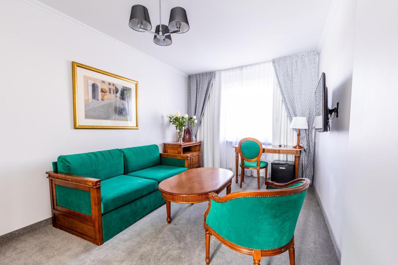 Pod Zlota Roza Boutique Hotel Kielce Extérieur photo