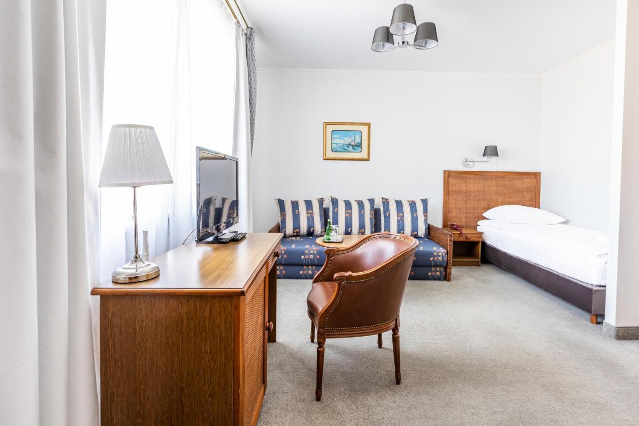 Pod Zlota Roza Boutique Hotel Kielce Extérieur photo
