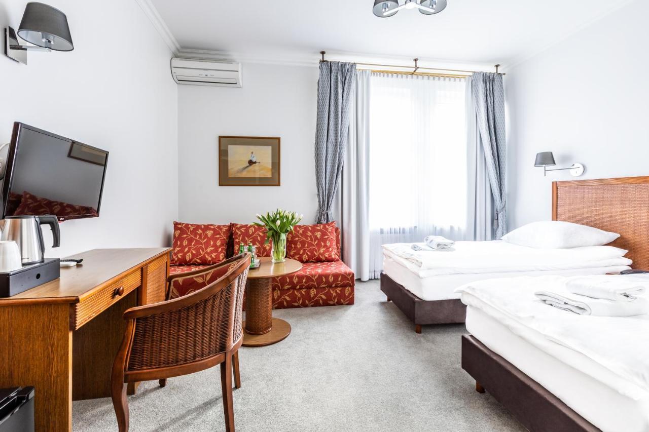 Pod Zlota Roza Boutique Hotel Kielce Extérieur photo