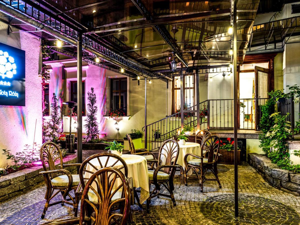 Pod Zlota Roza Boutique Hotel Kielce Extérieur photo