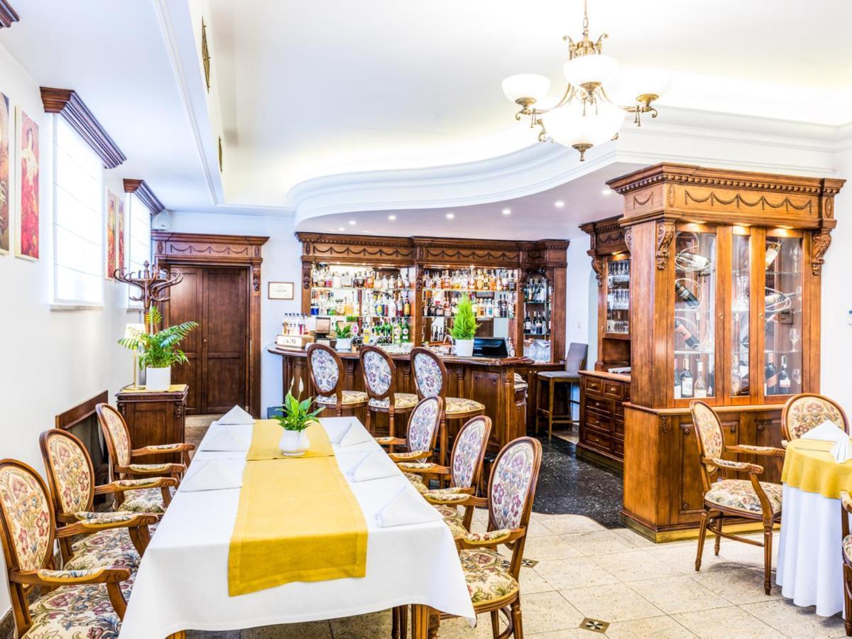 Pod Zlota Roza Boutique Hotel Kielce Extérieur photo