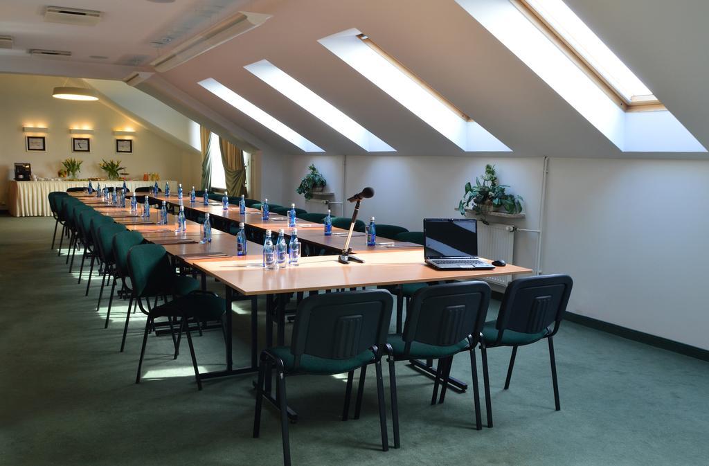 Pod Zlota Roza Boutique Hotel Kielce Extérieur photo